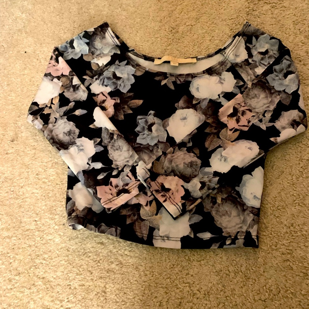 Guess Floral Crop top